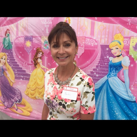 Meet your Posher, Paula - Picture 1 of 1